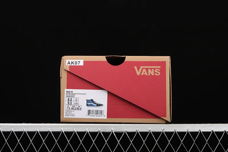 All categories Vans Vans series Vans Hi Vans high-top plus velvet Vans SK8-Hi classic series navy blue high-top casual sneakers VN000D5INVY
